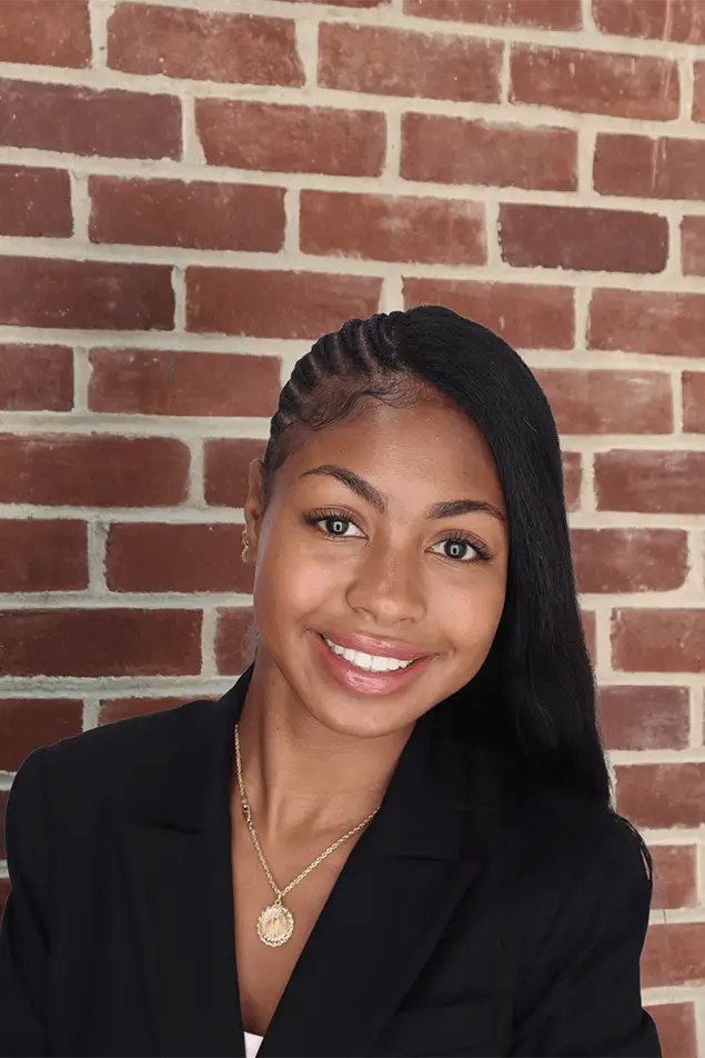 Kennedi Green, Account Assistant